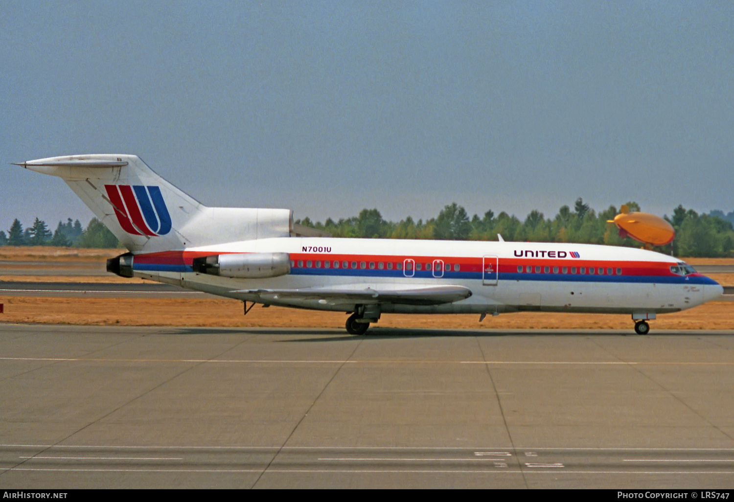 Aircraft Photo of N7001U | Boeing 727-22 | United Airlines | AirHistory.net #297527