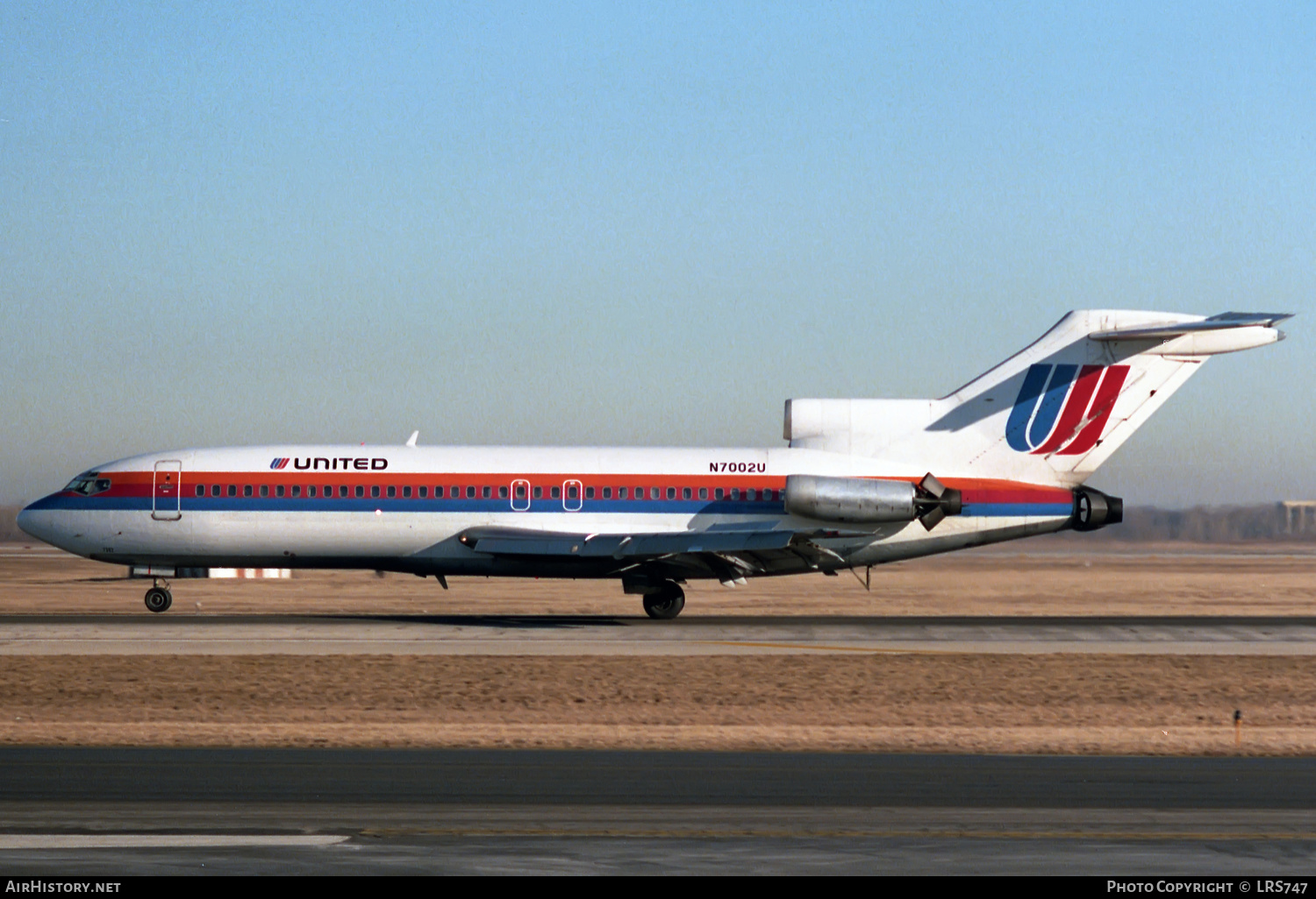 Aircraft Photo of N7002U | Boeing 727-22 | United Airlines | AirHistory.net #297647