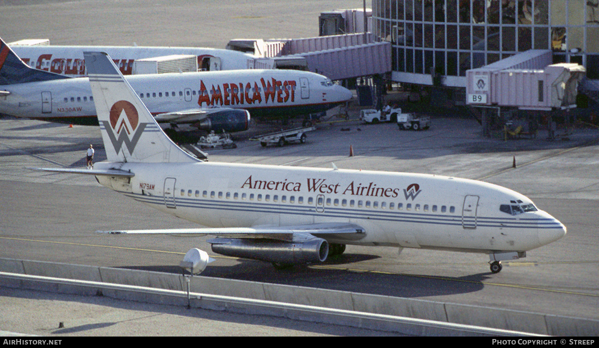 Aircraft Photo of N179AW | Boeing 737-277/Adv | America West Airlines | AirHistory.net #297687