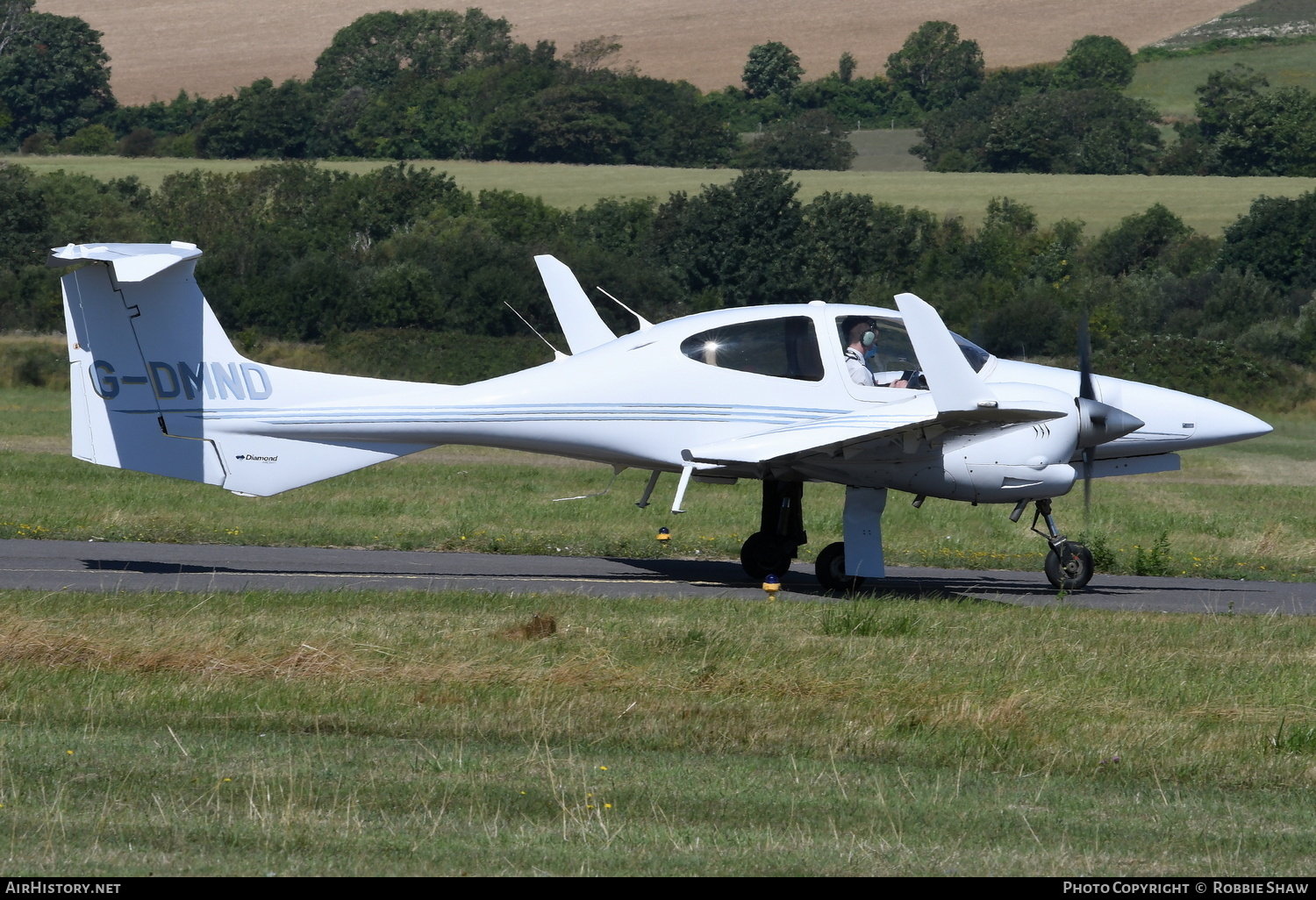 Aircraft Photo of G-DMND | Diamond DA42 Twin Star | AirHistory.net #297730