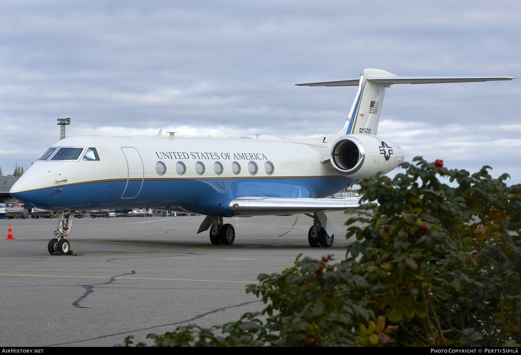 Aircraft Photo of 06-0500 / 60500 | Gulfstream Aerospace C-37B Gulfstream G550 (G-V-SP) | USA - Air Force | AirHistory.net #297795