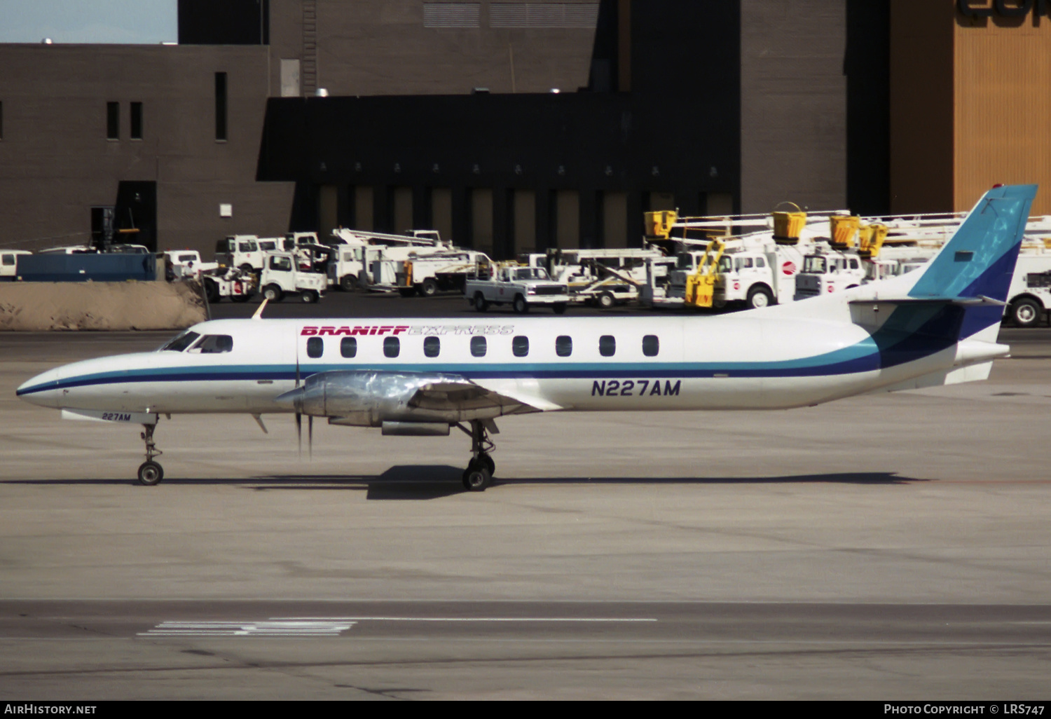 Aircraft Photo of N227AM | Swearingen SA-226TC Metro II | Braniff Express | AirHistory.net #297811