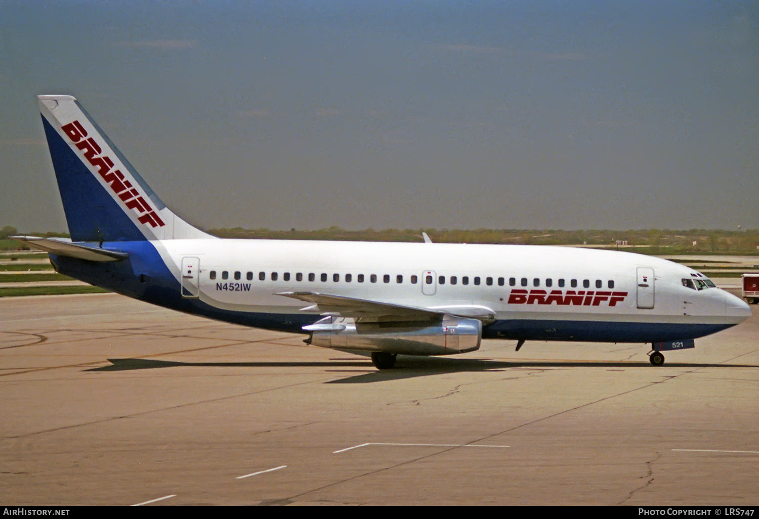 Aircraft Photo of N4521W | Boeing 737-247 | Braniff | AirHistory.net #297822