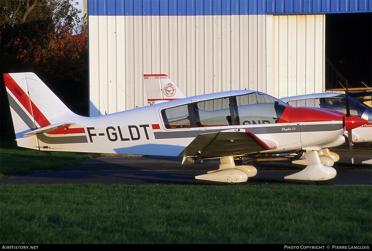 Aircraft Photo of F-GLDT | Robin DR-400-120 Dauphin 2+2 | AirHistory.net #297846