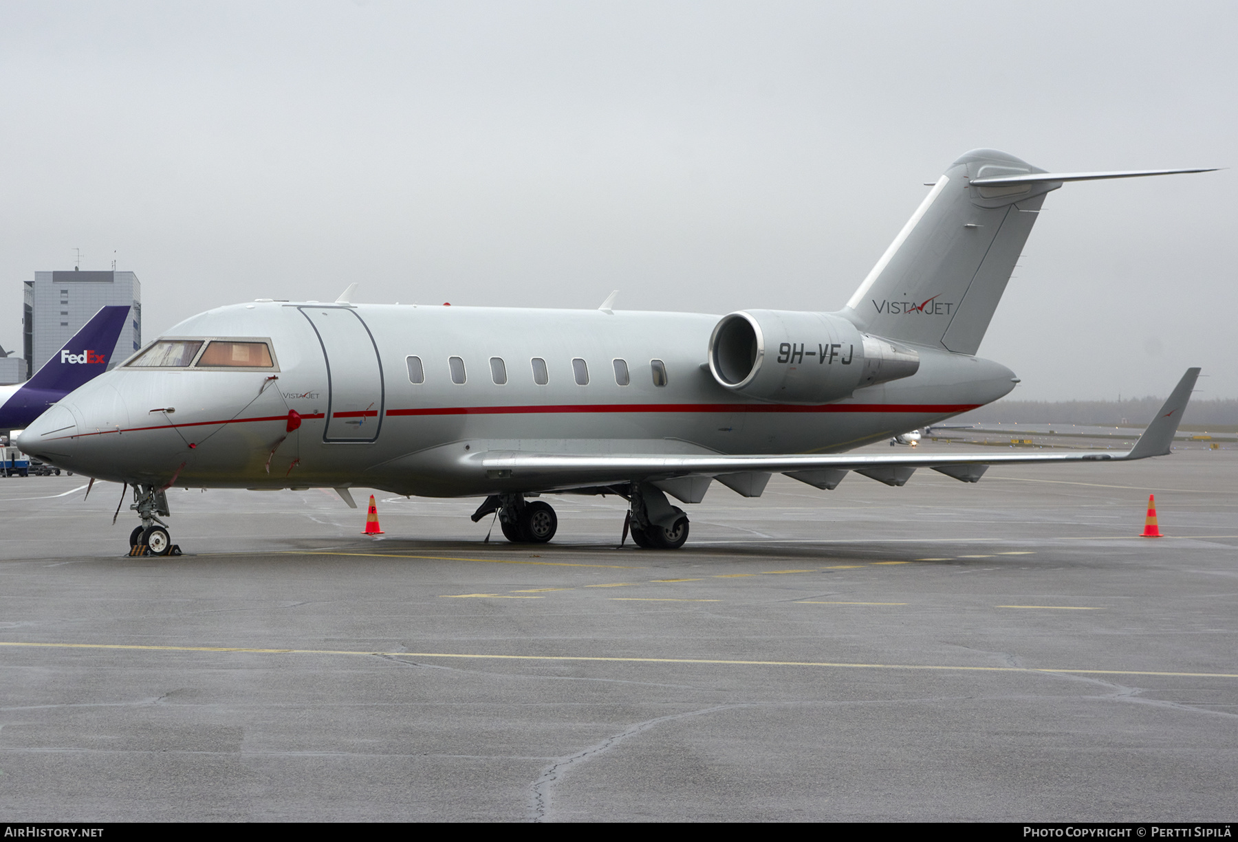 Aircraft Photo of 9H-VFJ | Bombardier Challenger 605 (CL-600-2B16) | VistaJet | AirHistory.net #297858