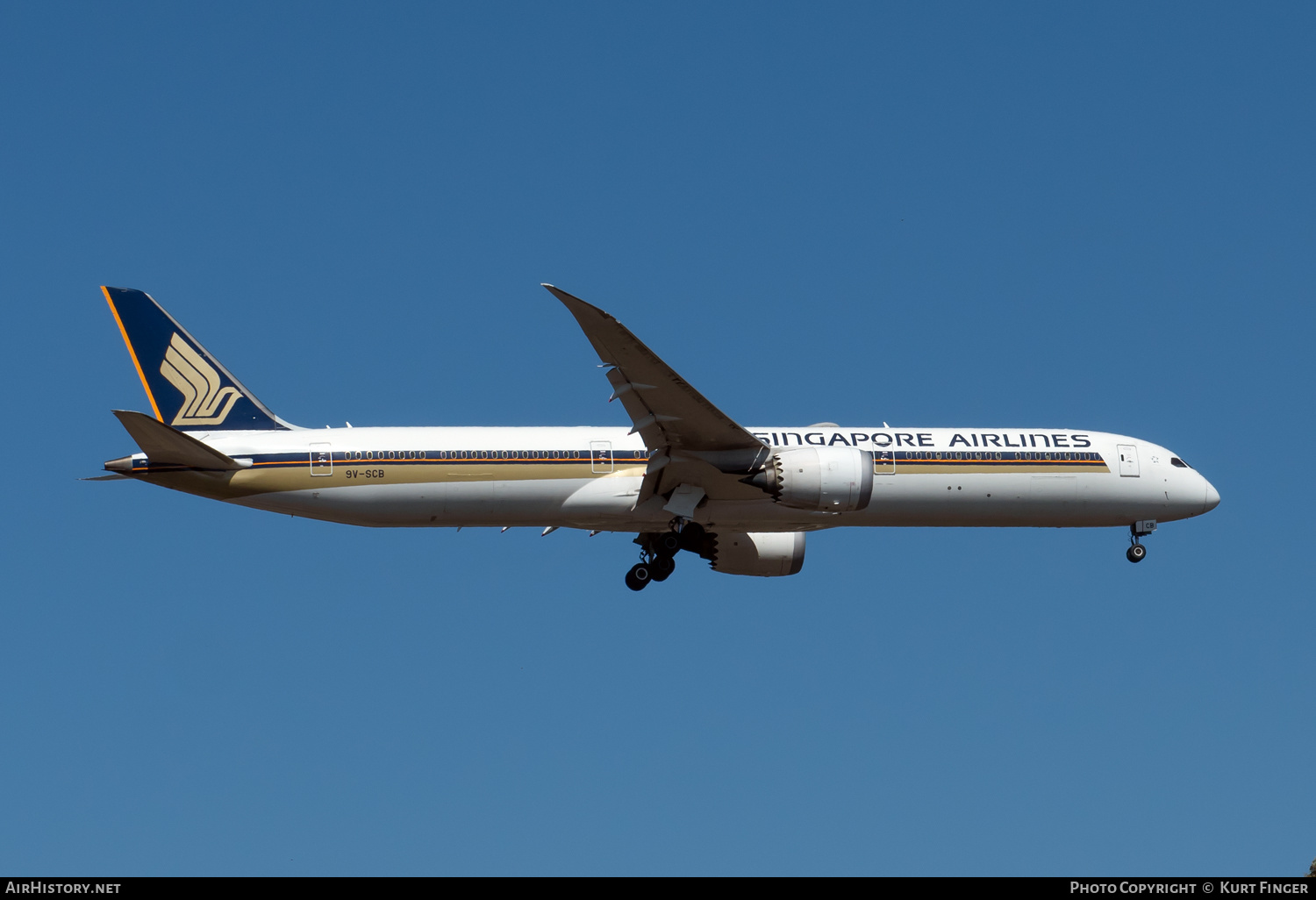 Aircraft Photo of 9V-SCB | Boeing 787-10 Dreamliner | Singapore Airlines | AirHistory.net #297887