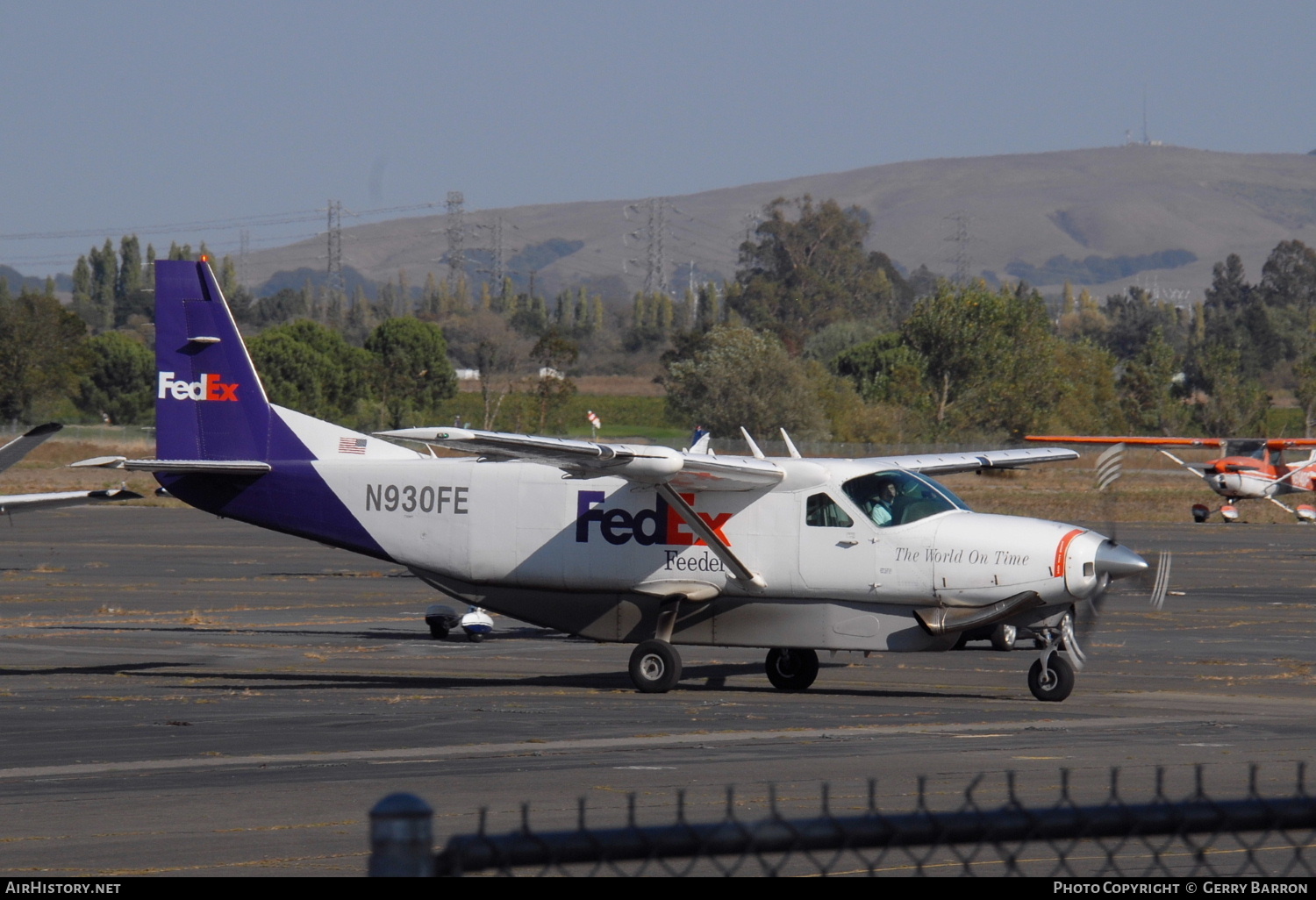 Aircraft Photo of N930FE | Cessna 208B Super Cargomaster | FedEx Feeder | AirHistory.net #297916