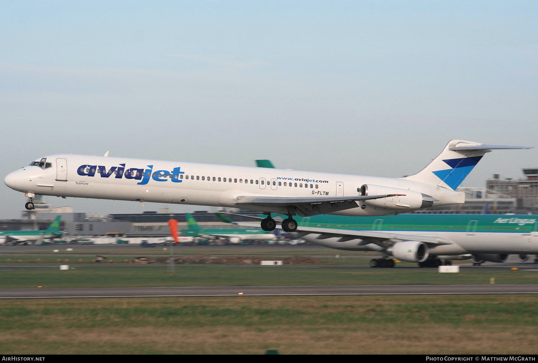 Aircraft Photo of G-FLTM | McDonnell Douglas MD-83 (DC-9-83) | Aviajet | AirHistory.net #298033