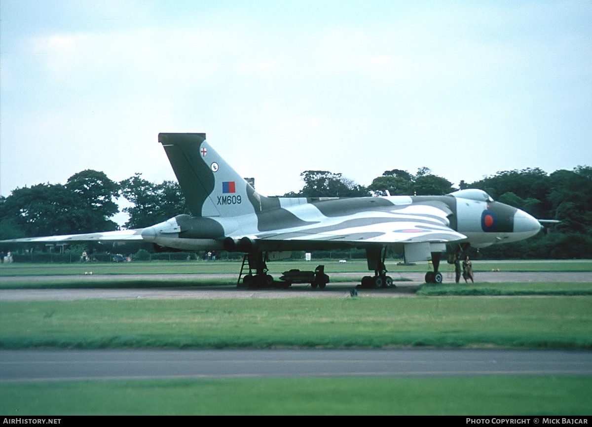 Aircraft Photo of XM609 | Avro 698 Vulcan B.2 | UK - Air Force | AirHistory.net #298049
