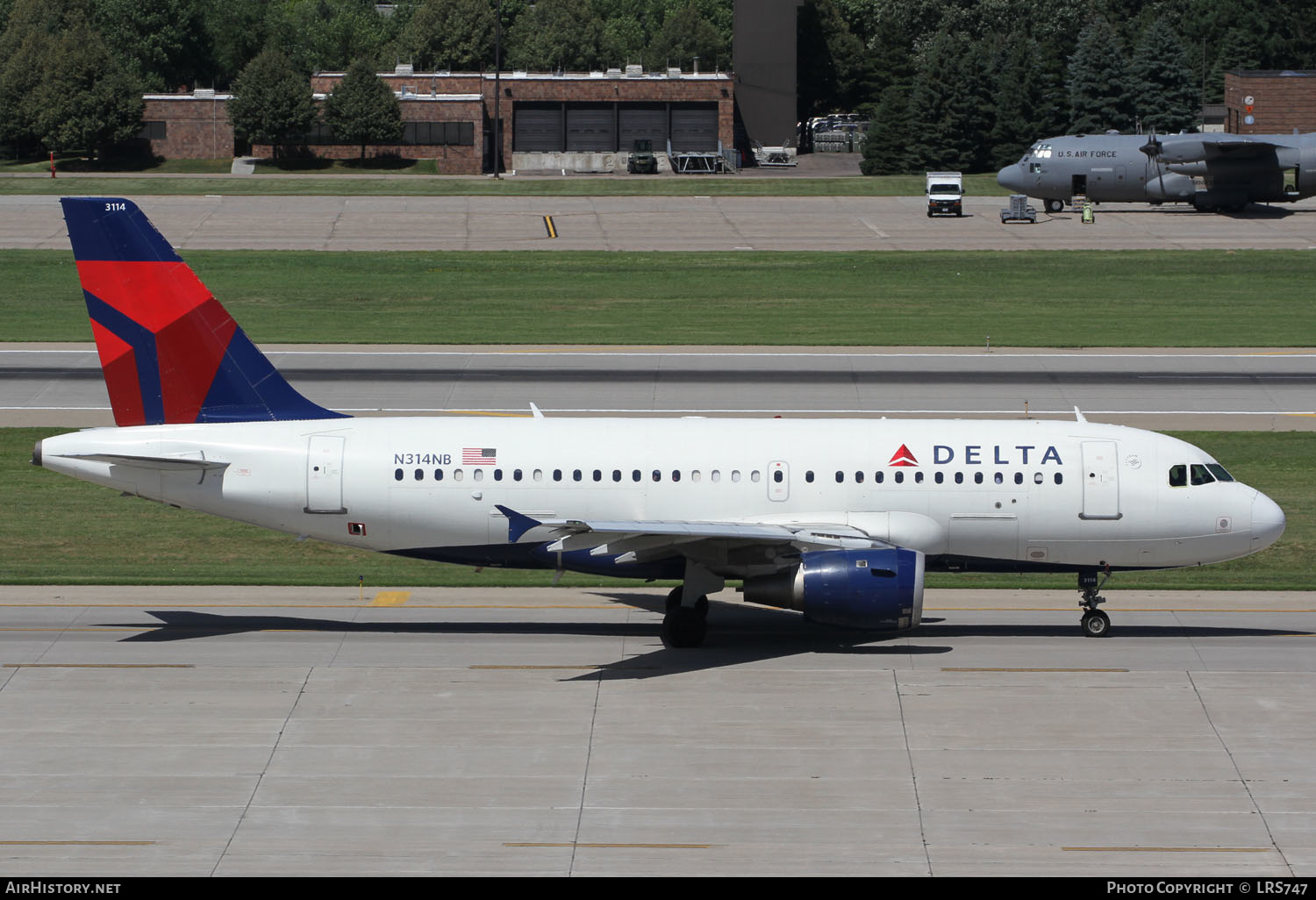 Aircraft Photo of N314NB | Airbus A319-114 | Delta Air Lines | AirHistory.net #298108