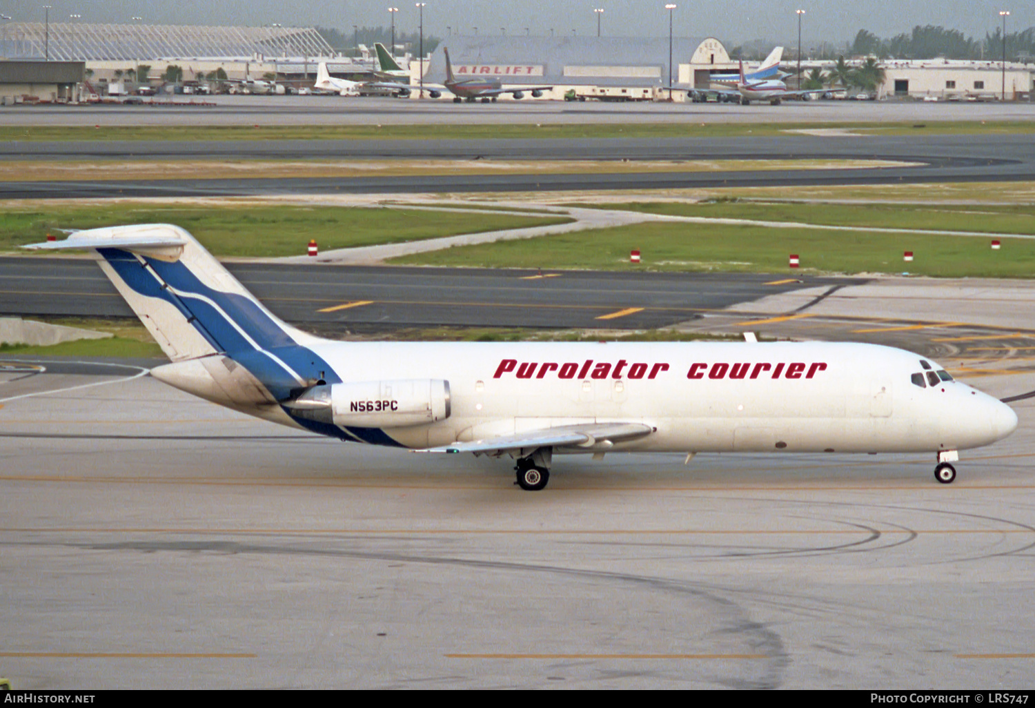 Aircraft Photo of N563PC | McDonnell Douglas DC-9-15MC | Purolator Courier | AirHistory.net #298160