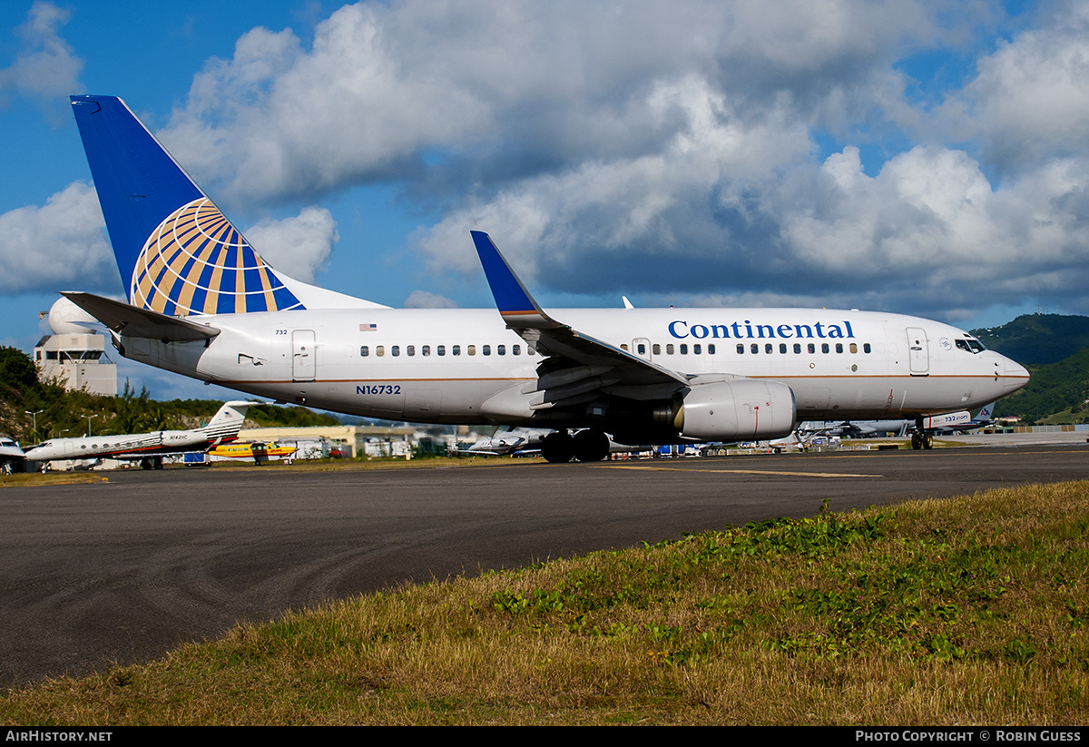 Aircraft Photo of N16732 | Boeing 737-724 | Continental Airlines | AirHistory.net #298162