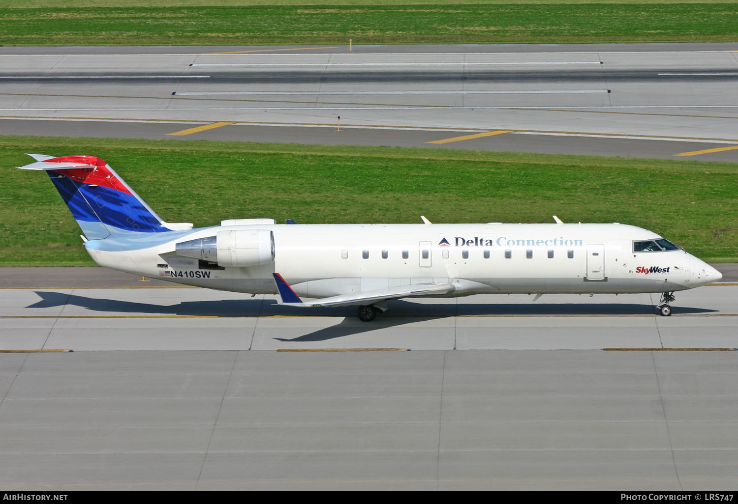 Aircraft Photo of N410SW | Canadair CRJ-100LR (CL-600-2B19) | Delta Connection | AirHistory.net #298183