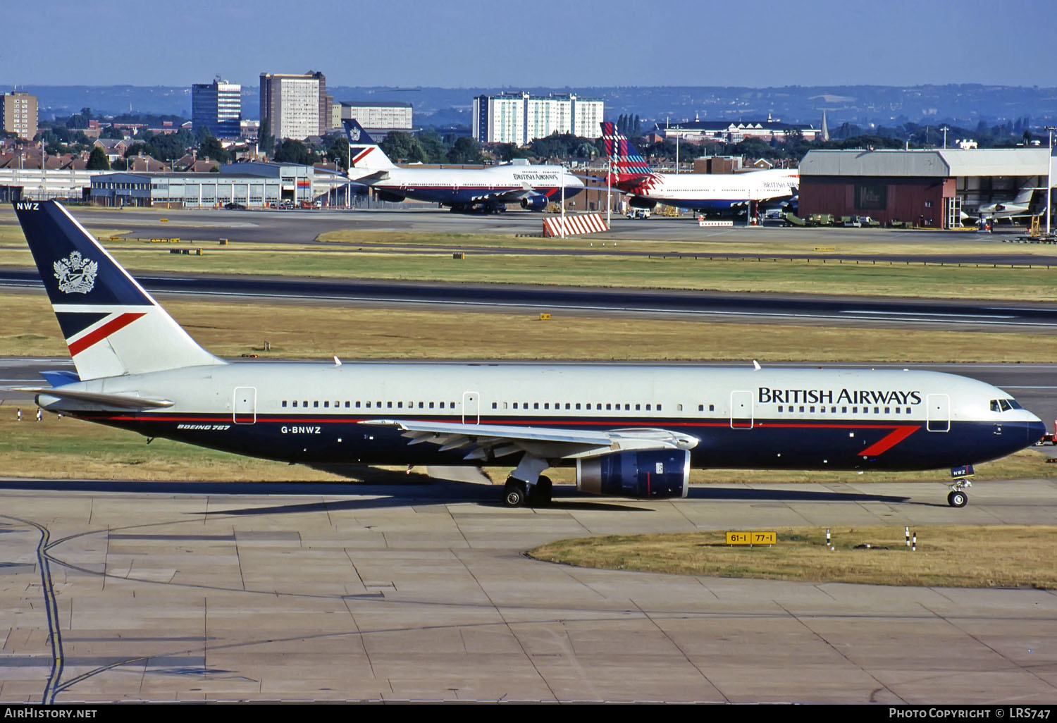 Aircraft Photo of G-BNWZ | Boeing 767-336/ER | British Airways | AirHistory.net #298272