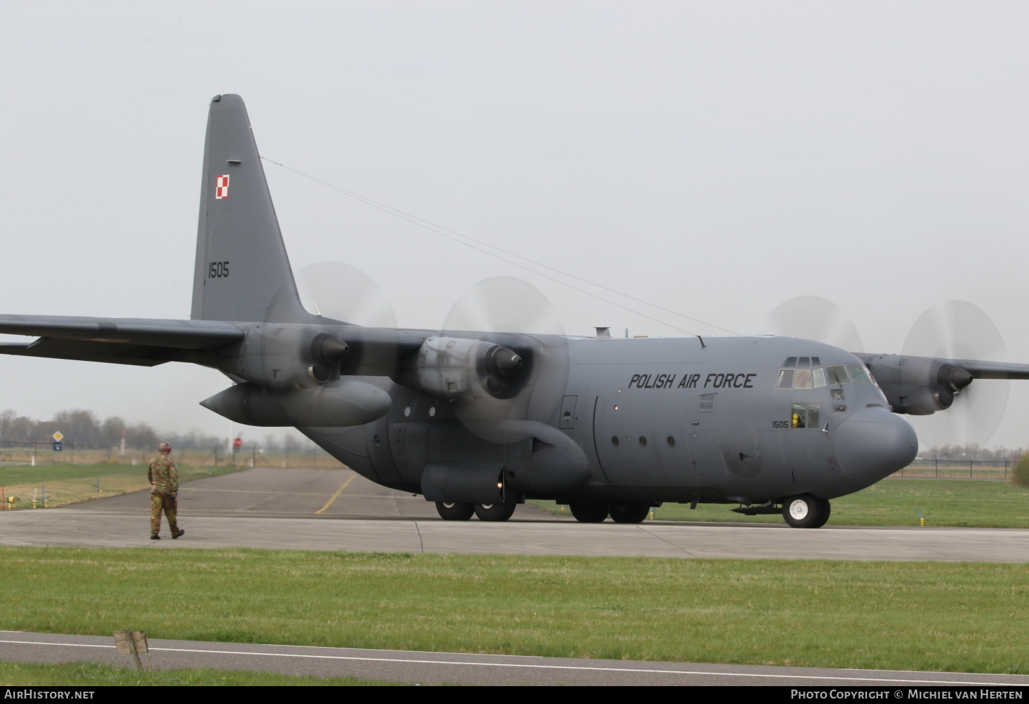 Aircraft Photo of 1505 | Lockheed C-130E Hercules (L-382) | Poland - Air Force | AirHistory.net #298325