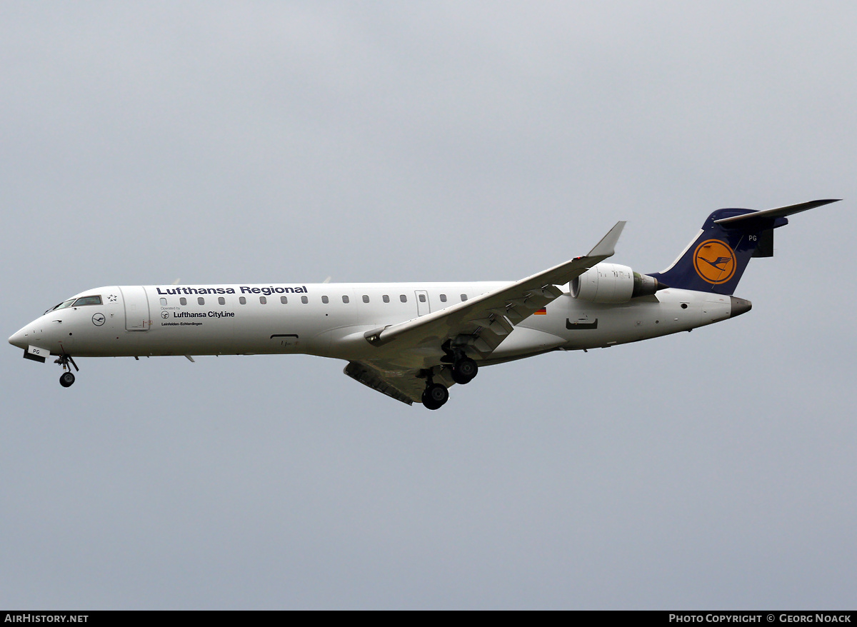 Aircraft Photo of D-ACPG | Bombardier CRJ-701ER (CL-600-2C10) | Lufthansa Regional | AirHistory.net #298452