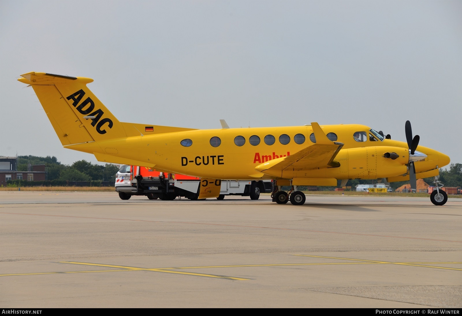 Aircraft Photo of D-CUTE | Hawker Beechcraft 350 King Air (B300) | ADAC Luftrettung | AirHistory.net #298481