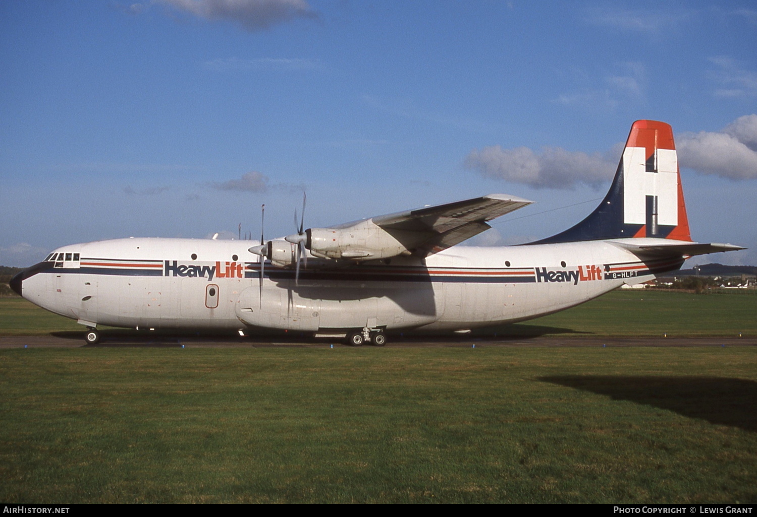 Aircraft Photo of G-HLFT | Short SC.5 Belfast | HeavyLift Cargo Airlines | AirHistory.net #298630