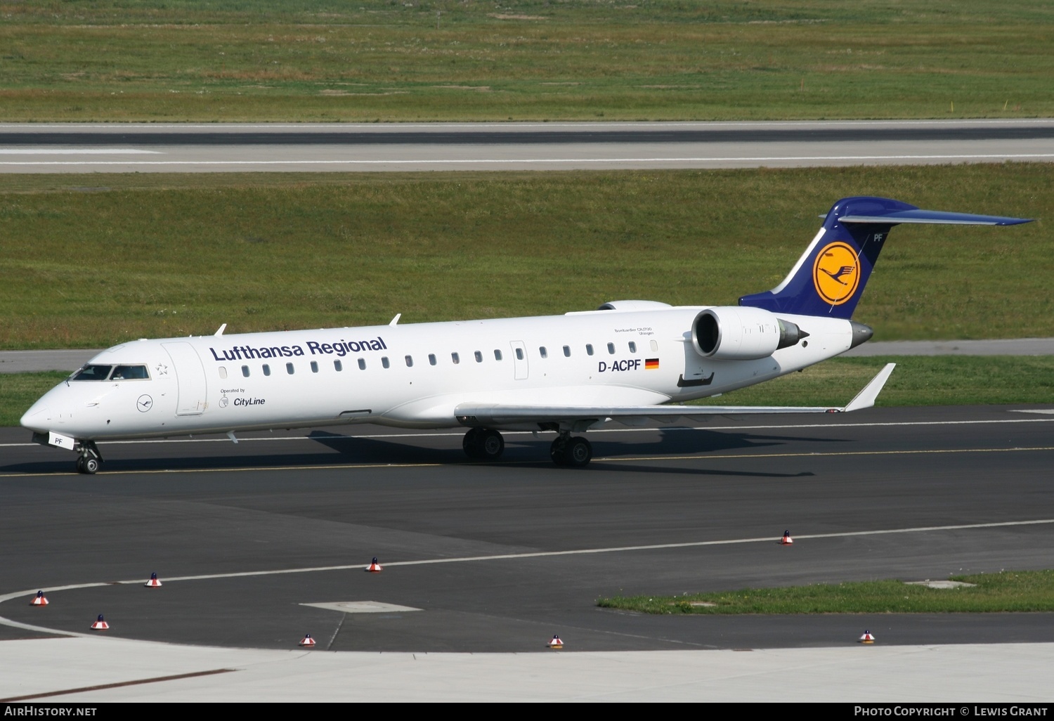 Aircraft Photo of D-ACPF | Bombardier CRJ-701ER (CL-600-2C10) | Lufthansa Regional | AirHistory.net #298634