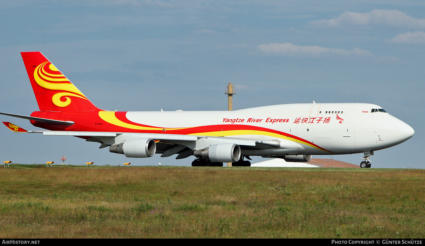 Aircraft Photo of B-2432 | Boeing 747-481(BDSF) | Yangtze River Express | AirHistory.net #298698