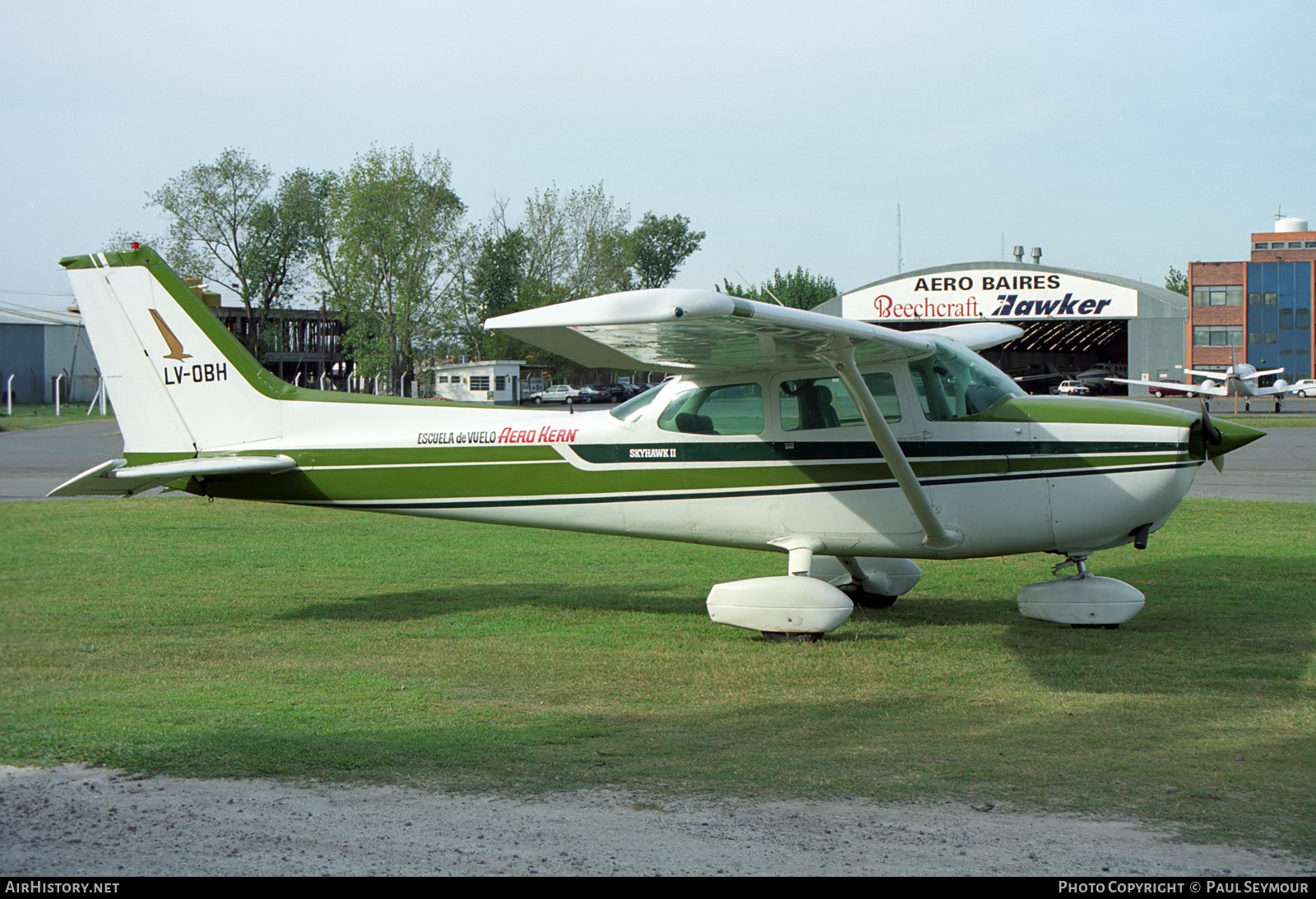 Aircraft Photo of LV-OBH | Cessna 172N Skyhawk II | Escuela de Vuelo Aero Kern | AirHistory.net #298722