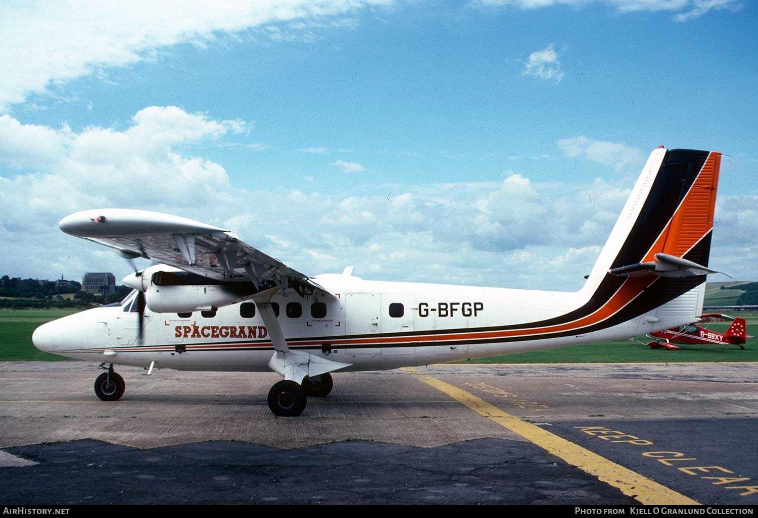Aircraft Photo of G-BFGP | De Havilland Canada DHC-6-310 Twin Otter | Spacegrand Aviation | AirHistory.net #298757