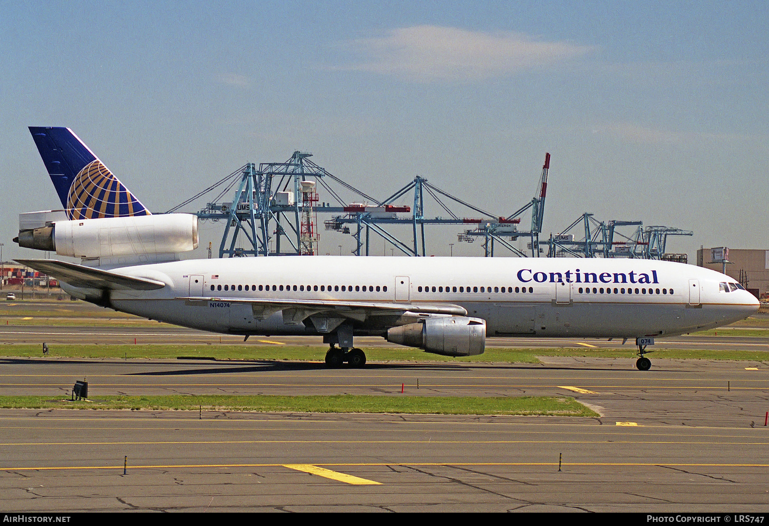 Aircraft Photo of N14074 | McDonnell Douglas DC-10-30 | Continental Airlines | AirHistory.net #298784