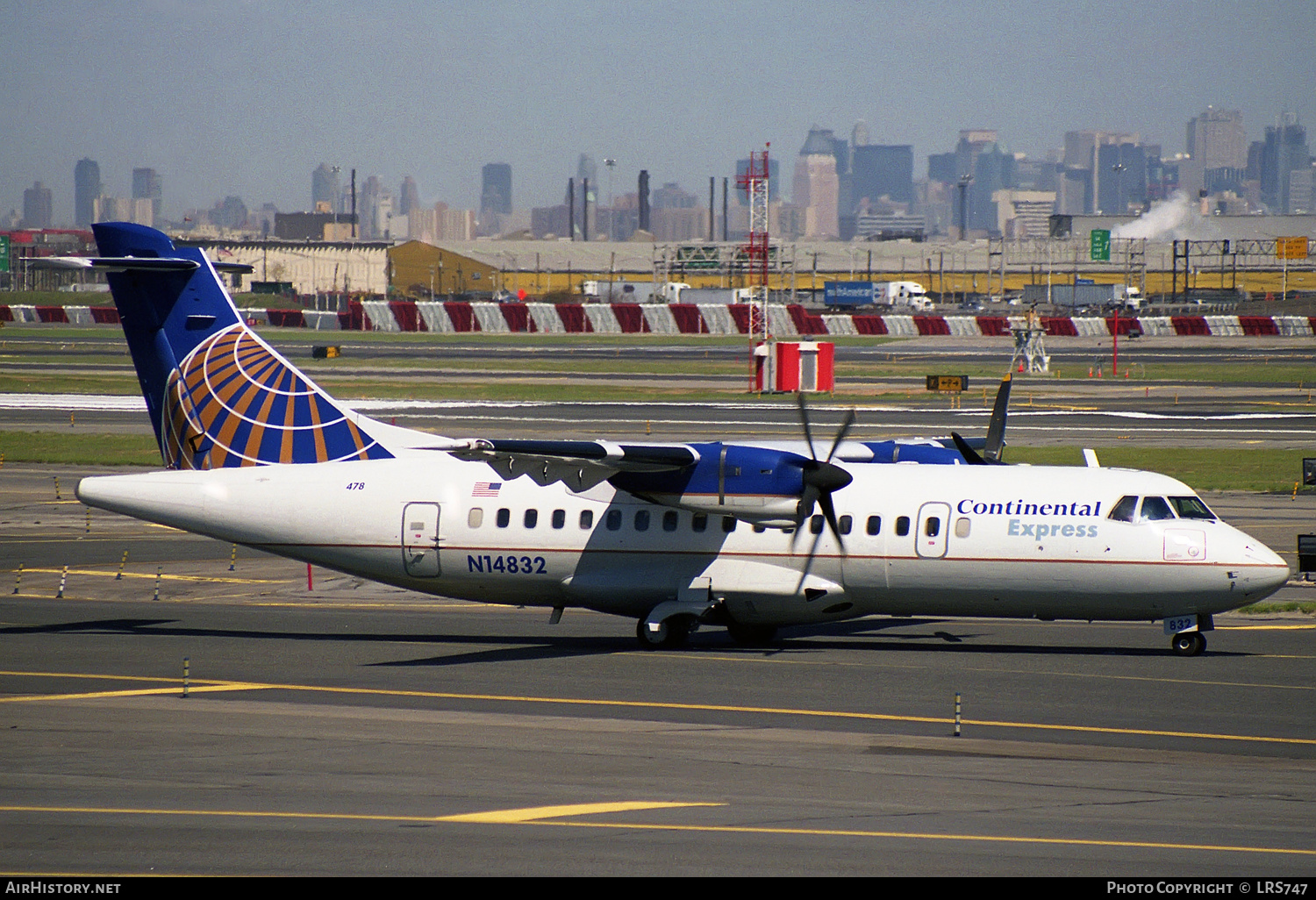 Aircraft Photo of N14832 | ATR ATR-42-320 | Continental Express | AirHistory.net #298788