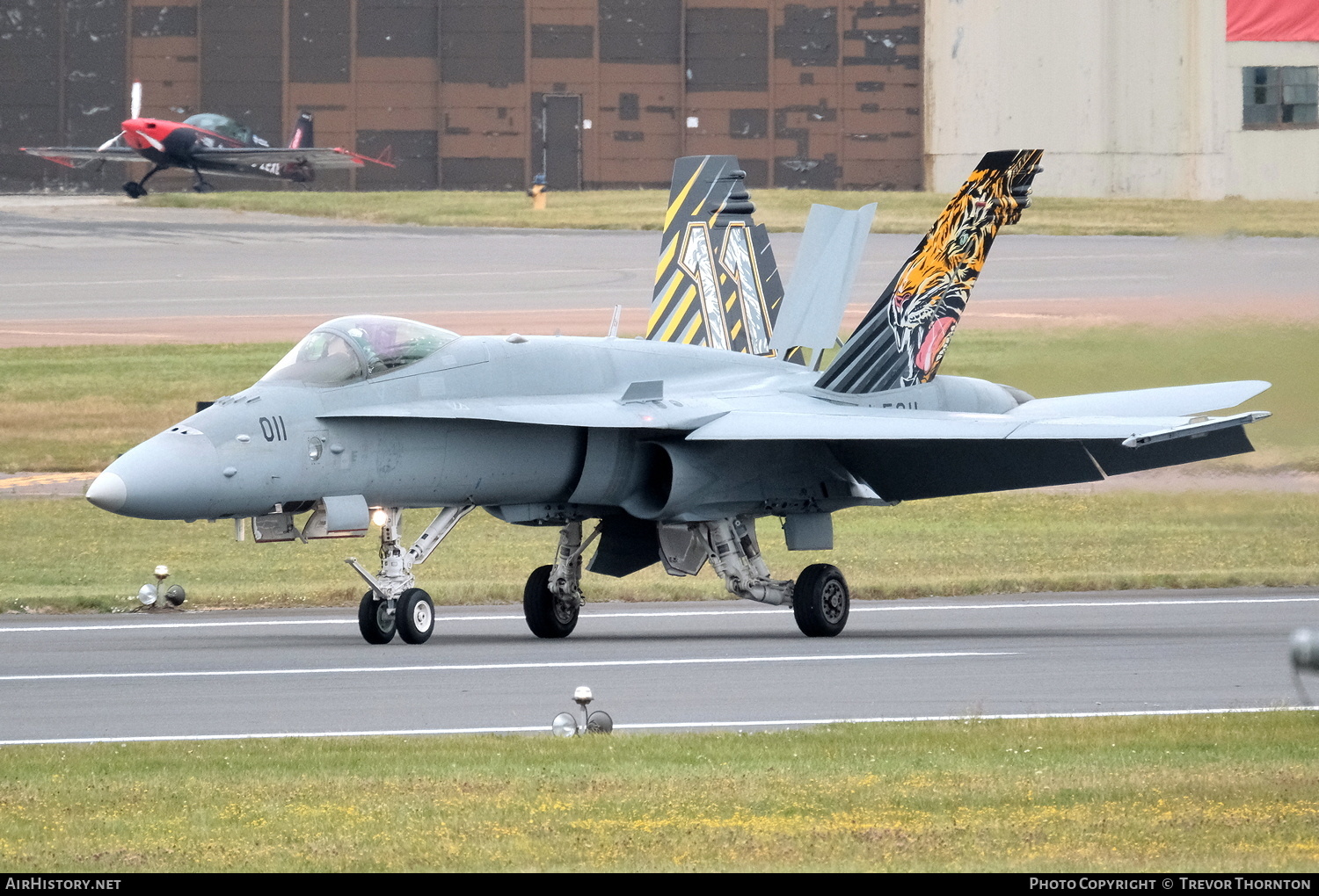 Aircraft Photo of J-5011 | McDonnell Douglas F/A-18C Hornet | Switzerland - Air Force | AirHistory.net #298855