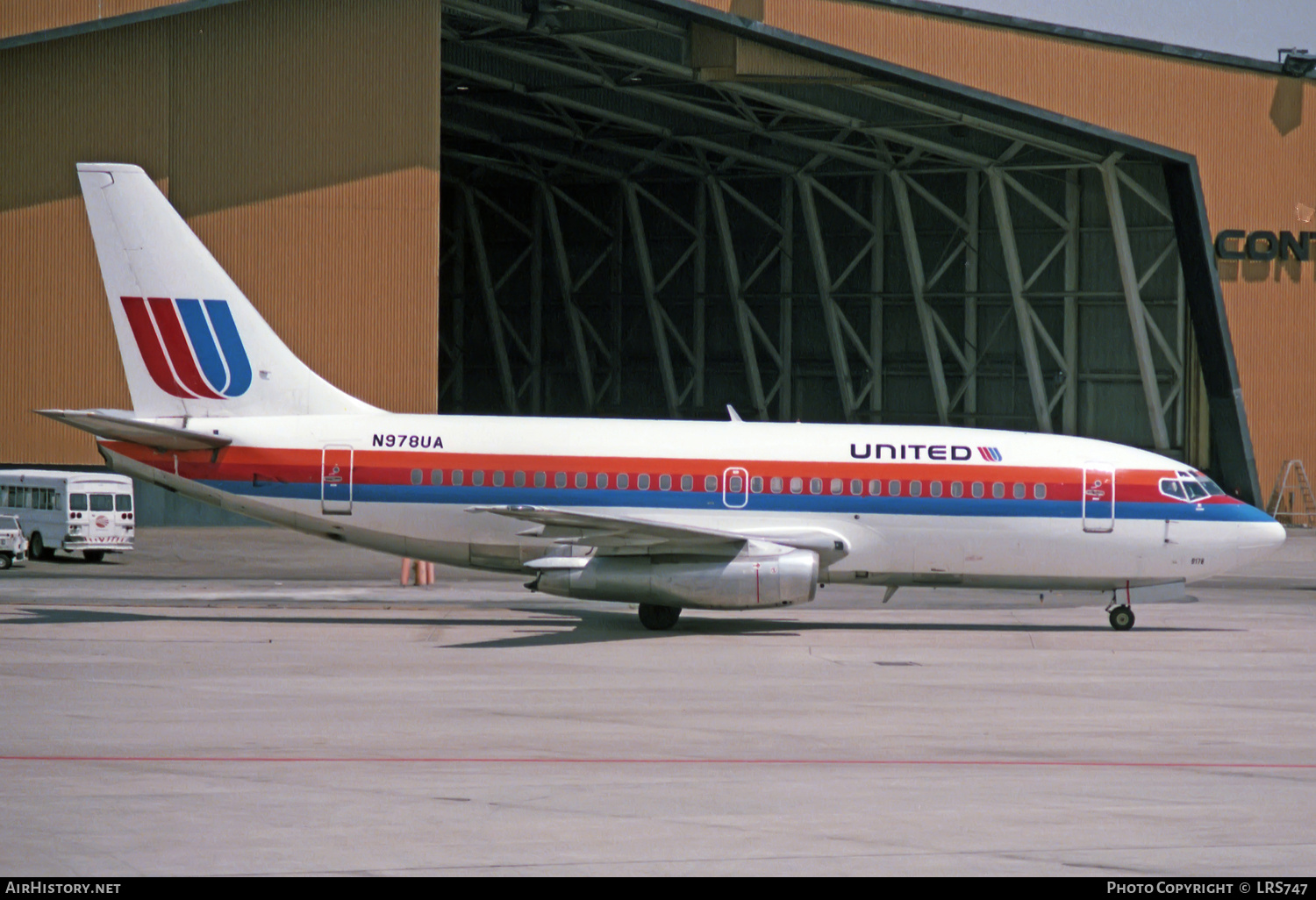 Aircraft Photo of N978UA | Boeing 737-291/Adv | United Airlines | AirHistory.net #298881