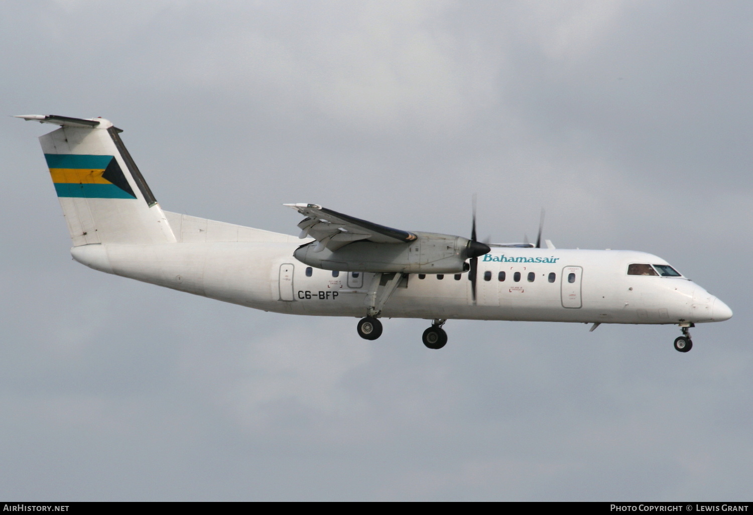 Aircraft Photo of C6-BFP | De Havilland Canada DHC-8-314 Dash 8 | Bahamasair | AirHistory.net #298916