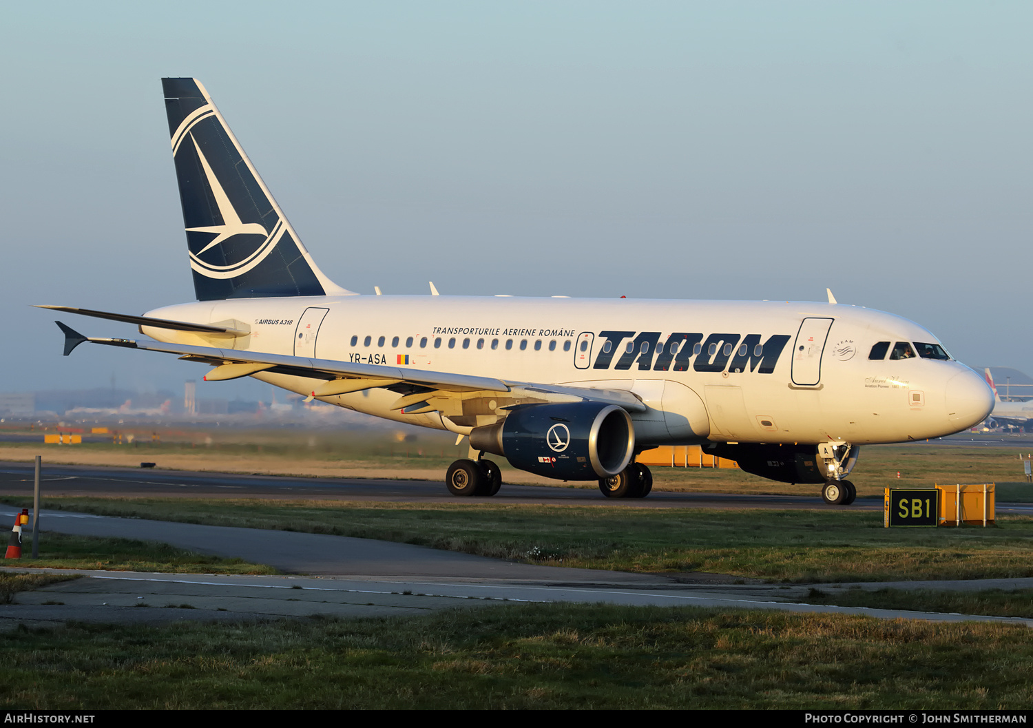 Aircraft Photo of YR-ASA | Airbus A318-111 | TAROM - Transporturile Aeriene Române | AirHistory.net #298936