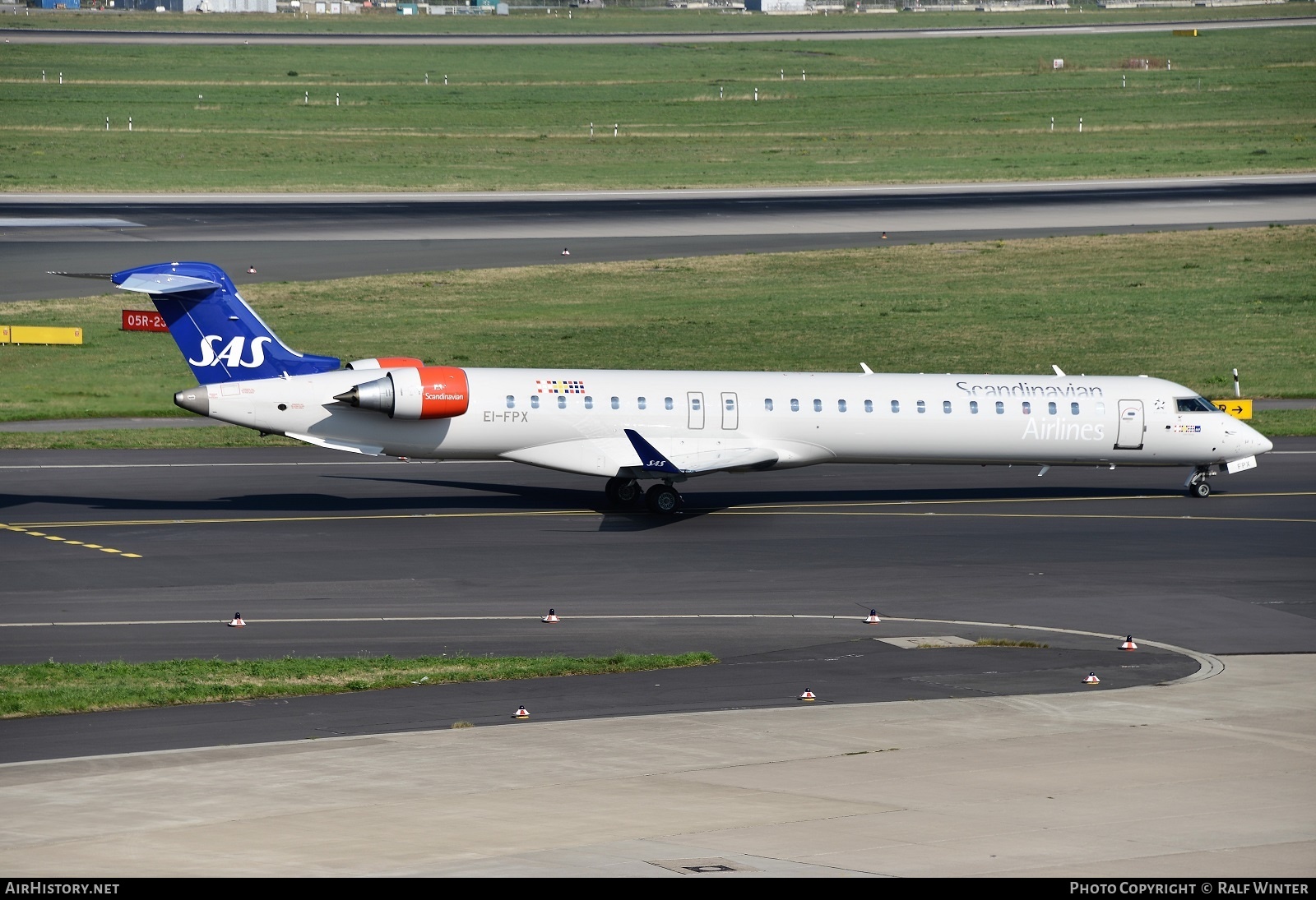 Aircraft Photo of EI-FPX | Bombardier CRJ-900LR (CL-600-2D24) | Scandinavian Airlines - SAS | AirHistory.net #298960