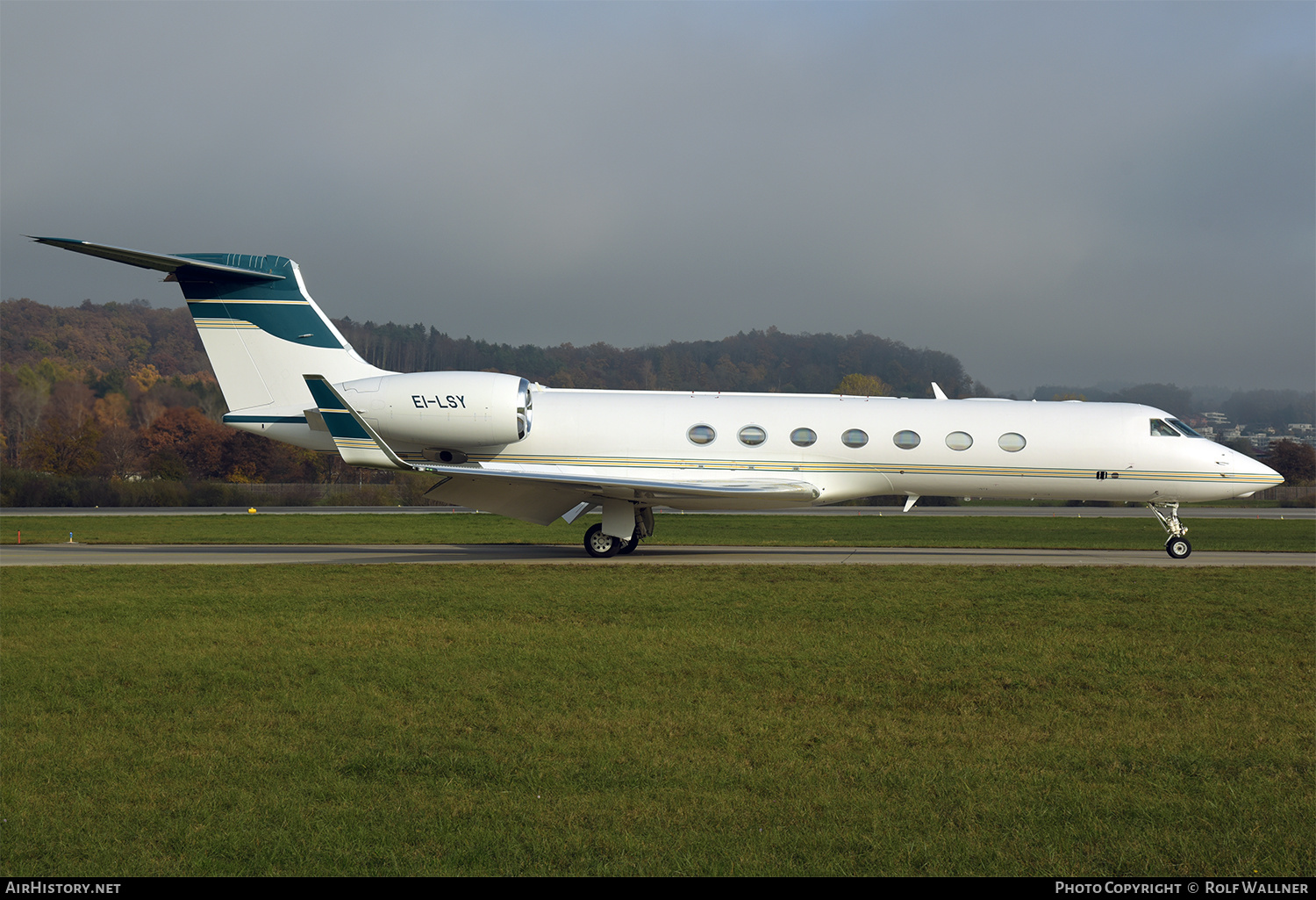 Aircraft Photo of EI-LSY | Gulfstream Aerospace G-V-SP Gulfstream G550 | AirHistory.net #298996