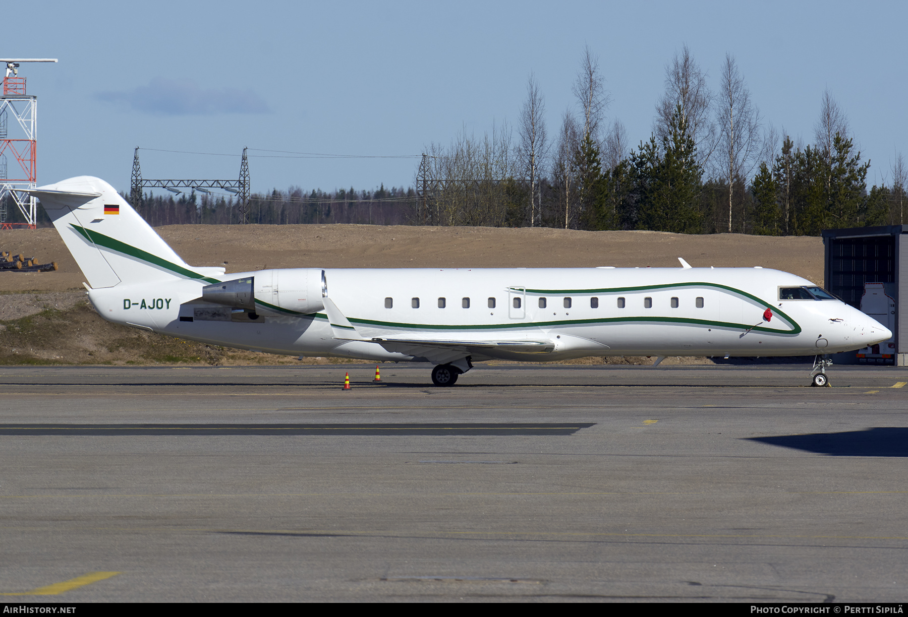 Aircraft Photo of D-AJOY | Bombardier Challenger 850 (CRJ-200SE/CL-600-2B19) | AirHistory.net #299044
