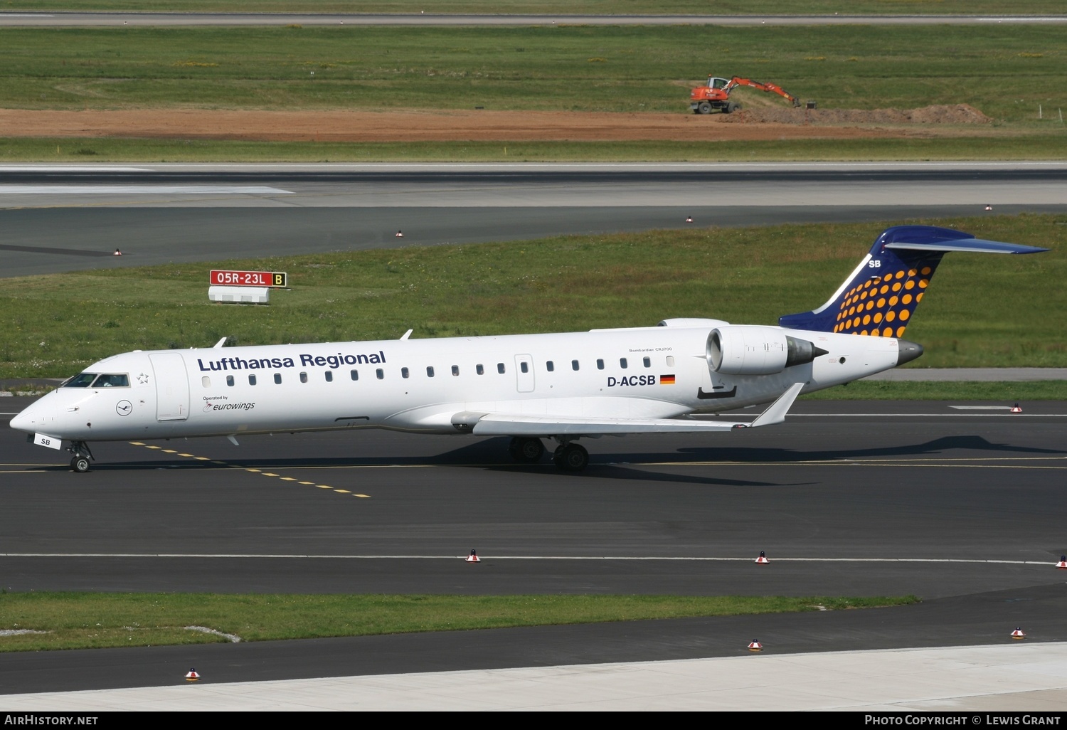 Aircraft Photo of D-ACSB | Bombardier CRJ-701ER (CL-600-2C10) | Lufthansa Regional | AirHistory.net #299048