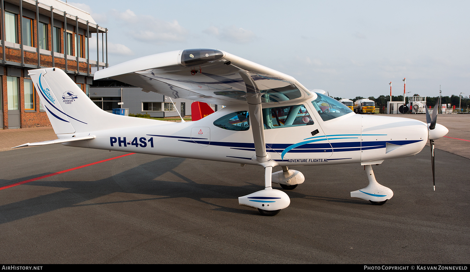 Aircraft Photo of PH-4S1 | TL Ultralight TL-3000 Sirius | Adventure Flights | AirHistory.net #299064