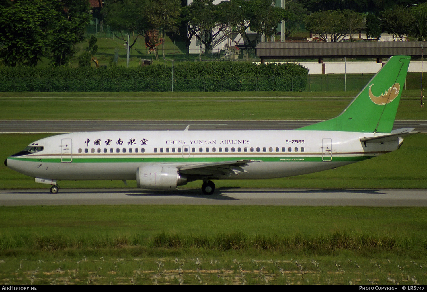 Aircraft Photo of B-2966 | Boeing 737-33A | China Yunnan Airlines | AirHistory.net #299146