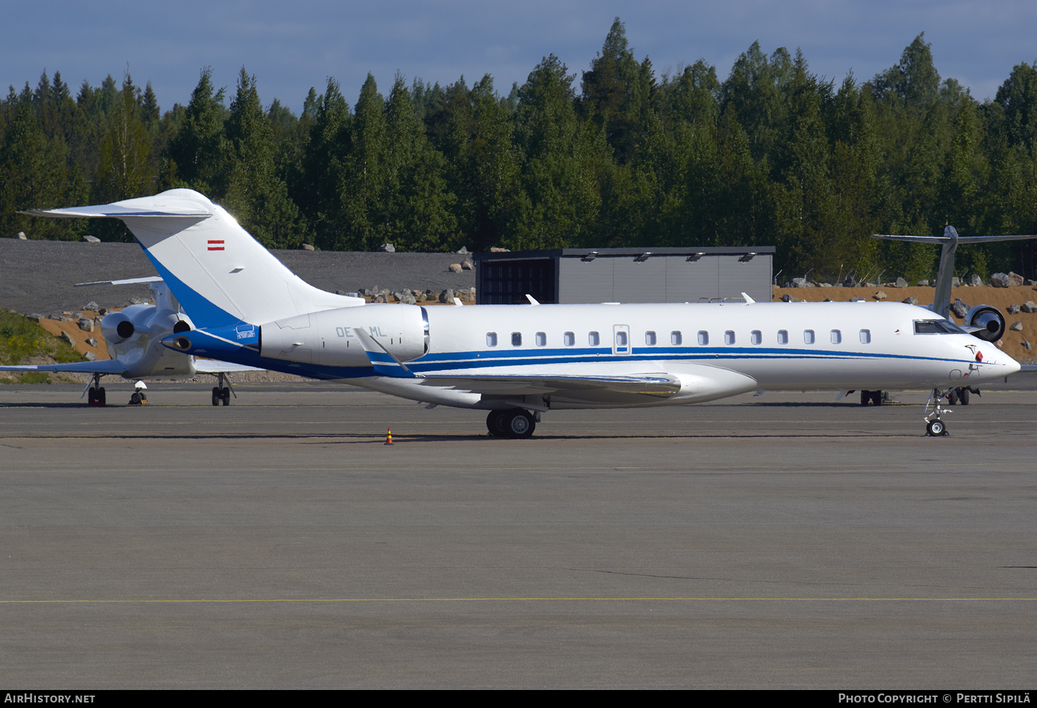Aircraft Photo of OE-LML | Bombardier Global 6000 (BD-700-1A10) | AirHistory.net #299159