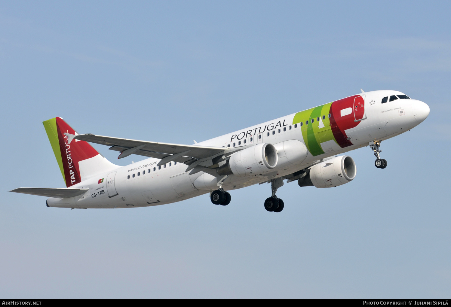Aircraft Photo of CS-TNR | Airbus A320-214 | TAP Portugal | AirHistory.net #299251