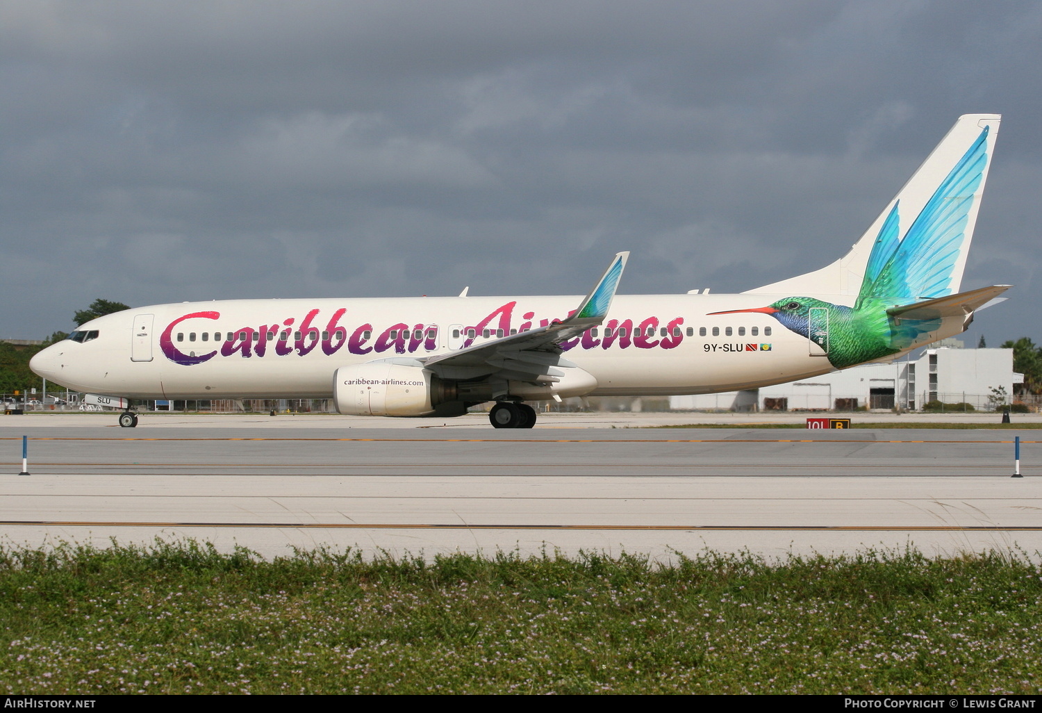 Aircraft Photo of 9Y-SLU | Boeing 737-83N | Caribbean Airlines | AirHistory.net #299257