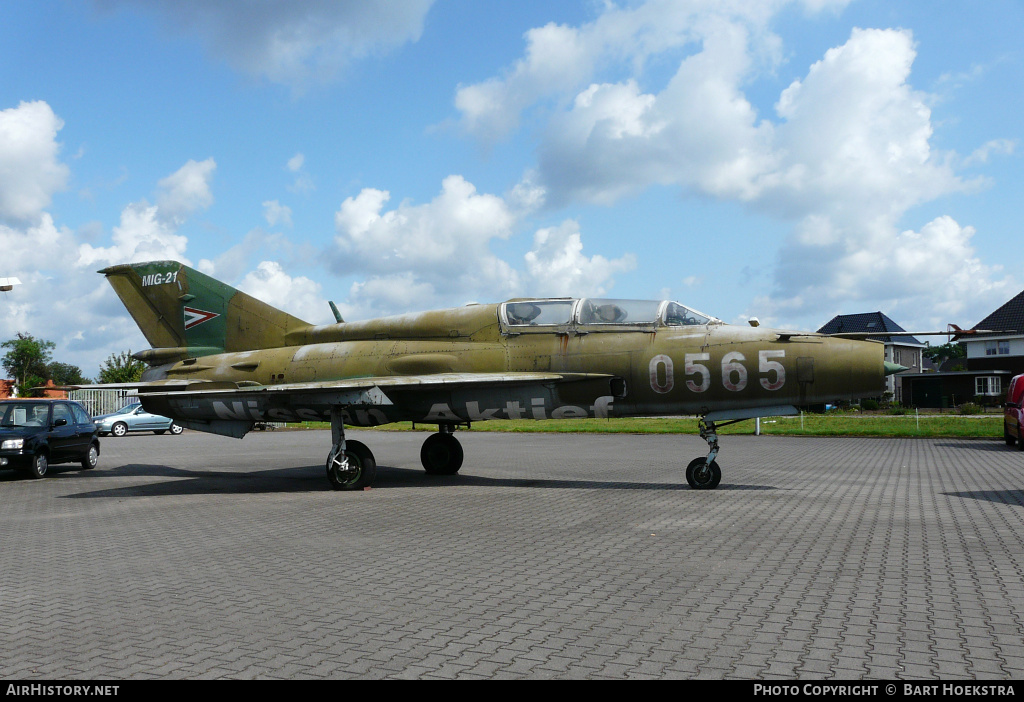 Aircraft Photo of 0565 | Mikoyan-Gurevich MiG-21UM | Hungary - Air Force | AirHistory.net #299358