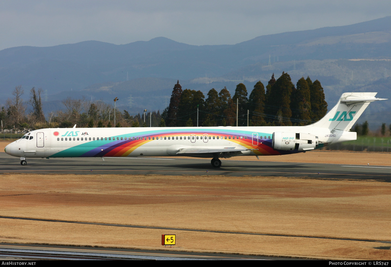 Aircraft Photo of JA004D | McDonnell Douglas MD-90-30 | Japan Air System - JAS | AirHistory.net #299399