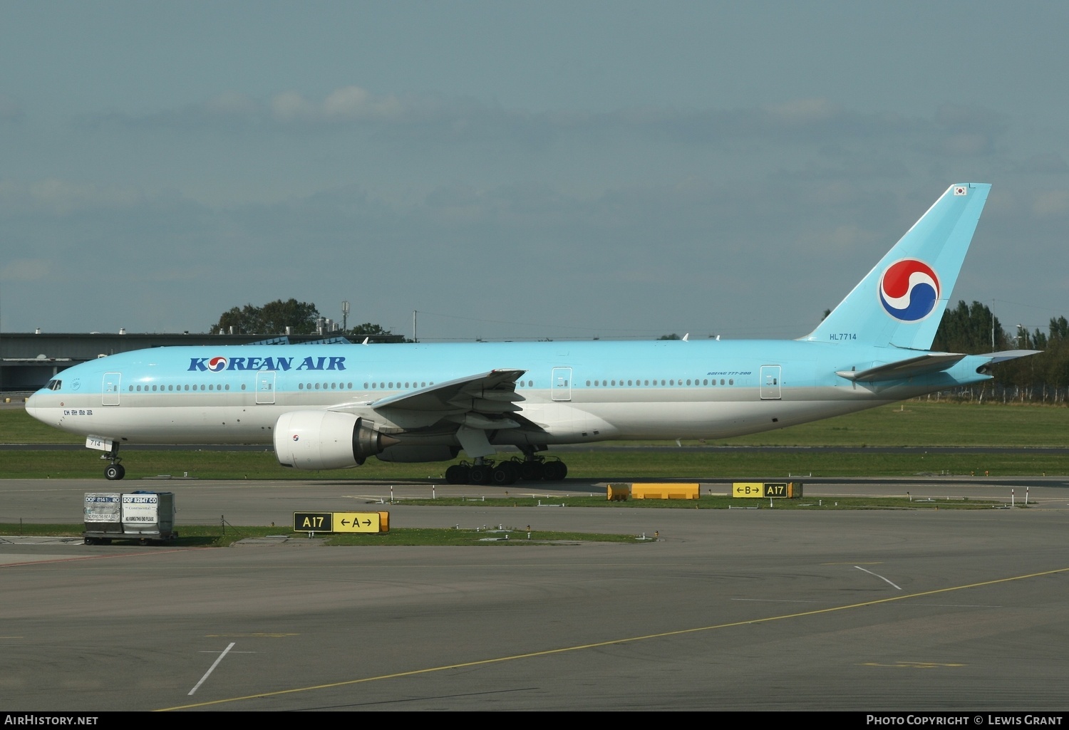 Aircraft Photo of HL7714 | Boeing 777-2B5/ER | Korean Air | AirHistory.net #299682