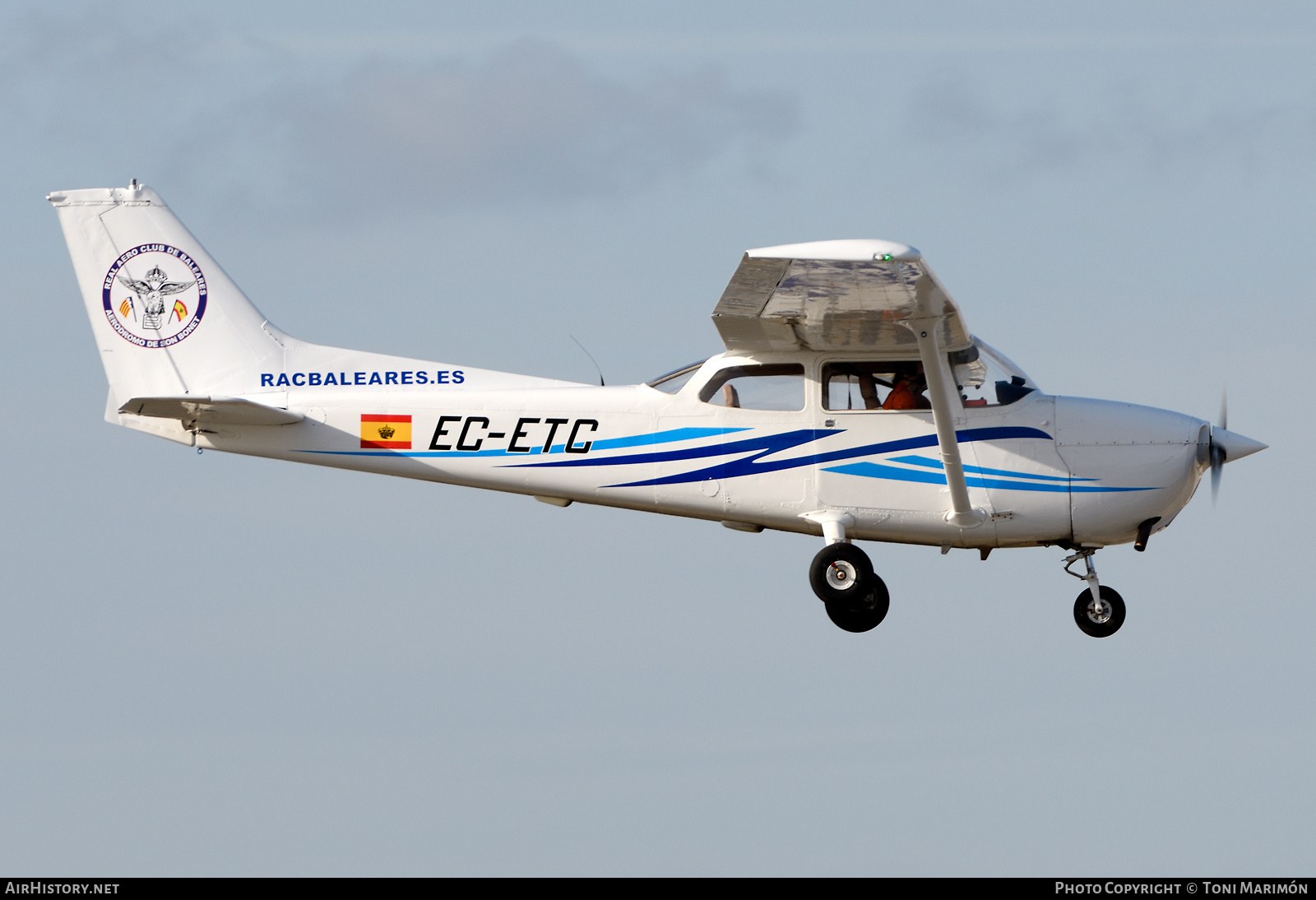 Aircraft Photo of EC-ETC | Cessna 172N Skyhawk II | RAC Baleares - Real Aeroclub de Baleares | AirHistory.net #299818