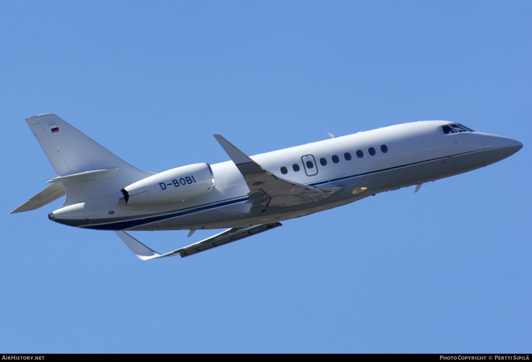 Aircraft Photo of D-BOBI | Dassault Falcon 2000LX | AirHistory.net #299868