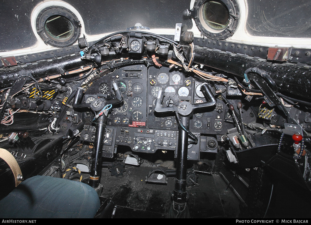 Aircraft Photo of WJ865 | English Electric Canberra T4 | UK - Air Force | AirHistory.net #299887