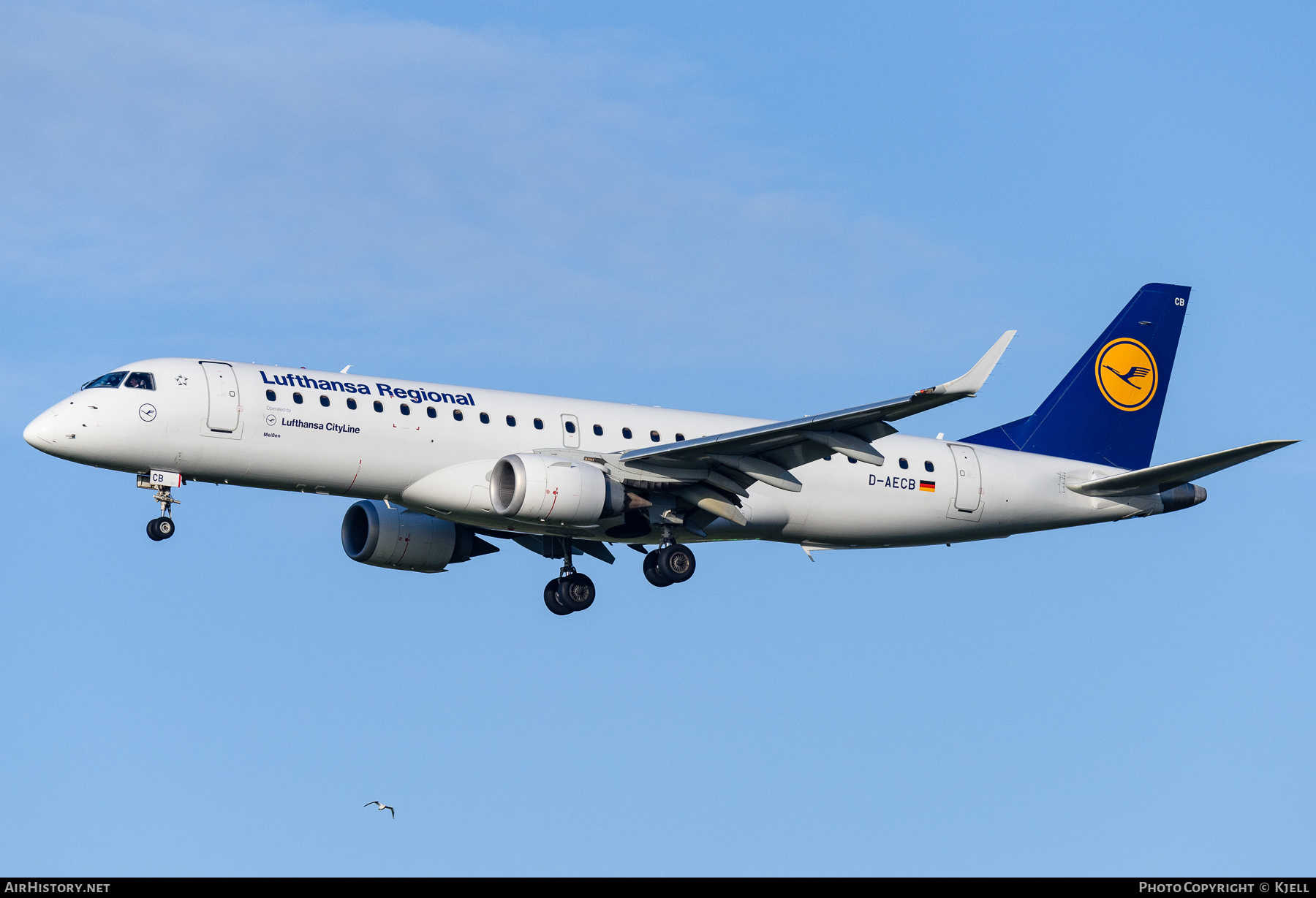 Aircraft Photo of D-AECB | Embraer 190LR (ERJ-190-100LR) | Lufthansa Regional | AirHistory.net #300011