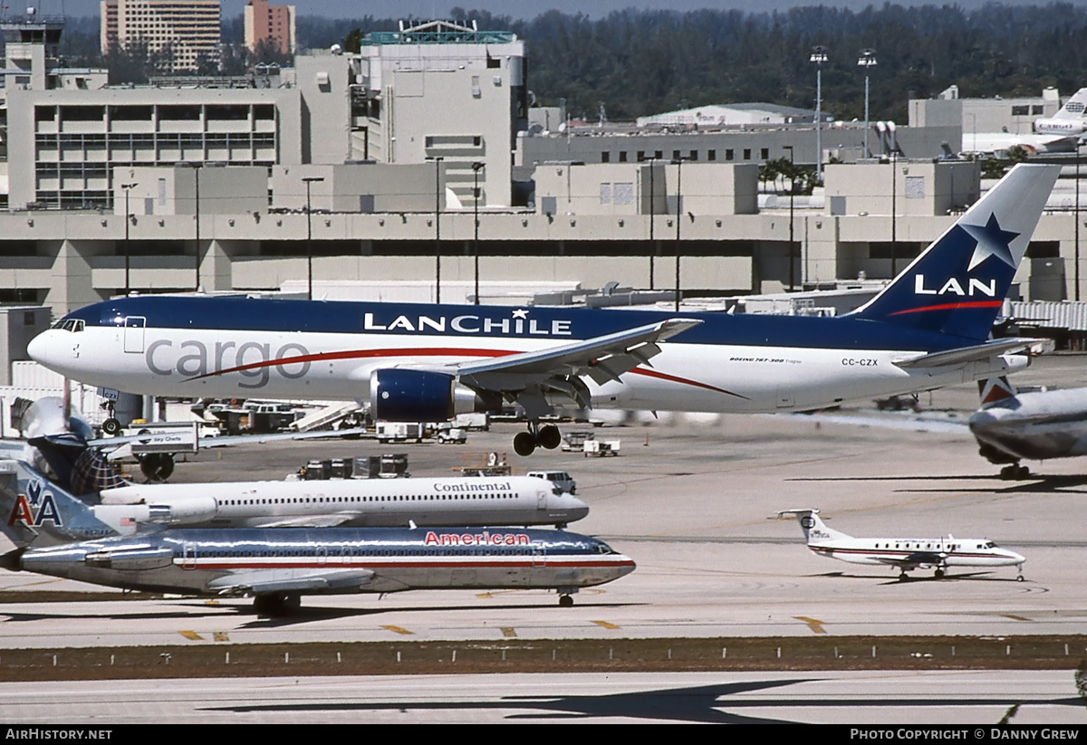 Aircraft Photo of CC-CZX | Boeing 767-316F/ER | LAN Chile Cargo - Línea Aérea Nacional | AirHistory.net #300070