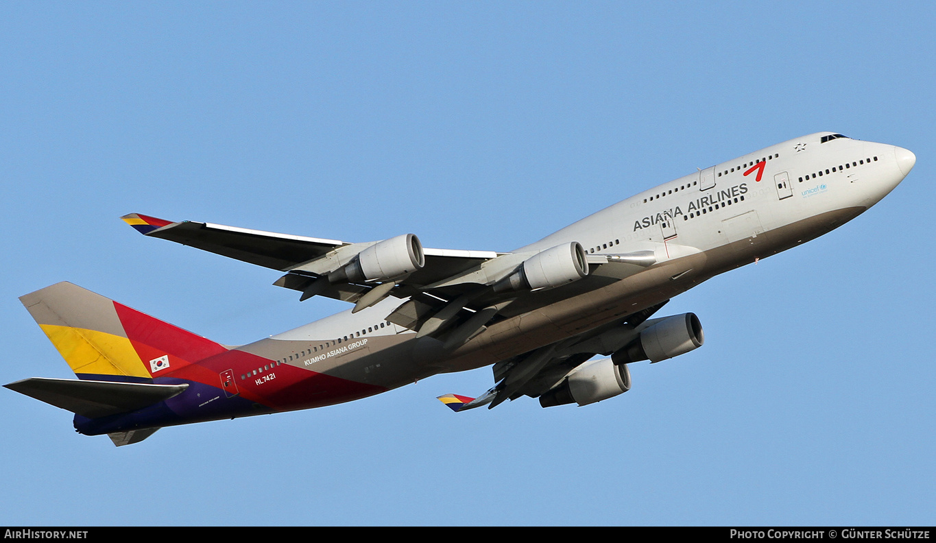 Aircraft Photo of HL7421 | Boeing 747-48EM | Asiana Airlines | AirHistory.net #300094